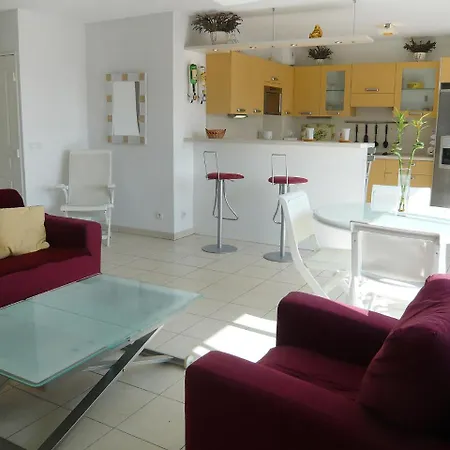 Holiday Home Maxime Park.8 Сasa de vacaciones *